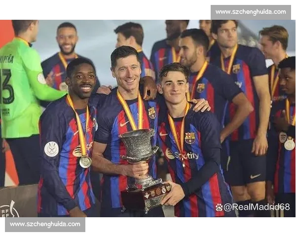 巴萨豪取五连胜全员表现神勇精彩进攻防守完美结合