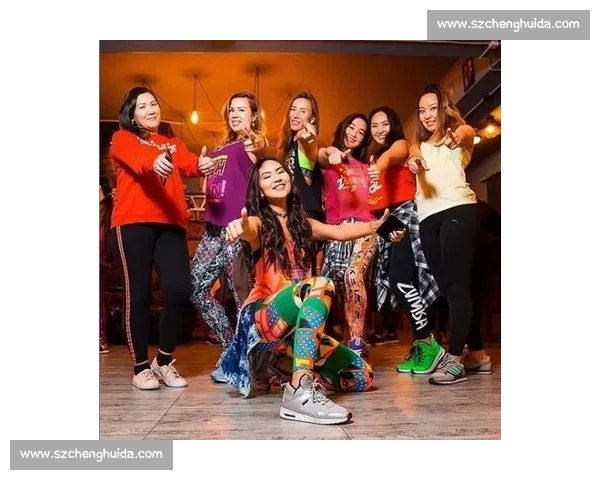 拉丁舞比赛裙设计创新探索与时尚元素融合的完美呈现